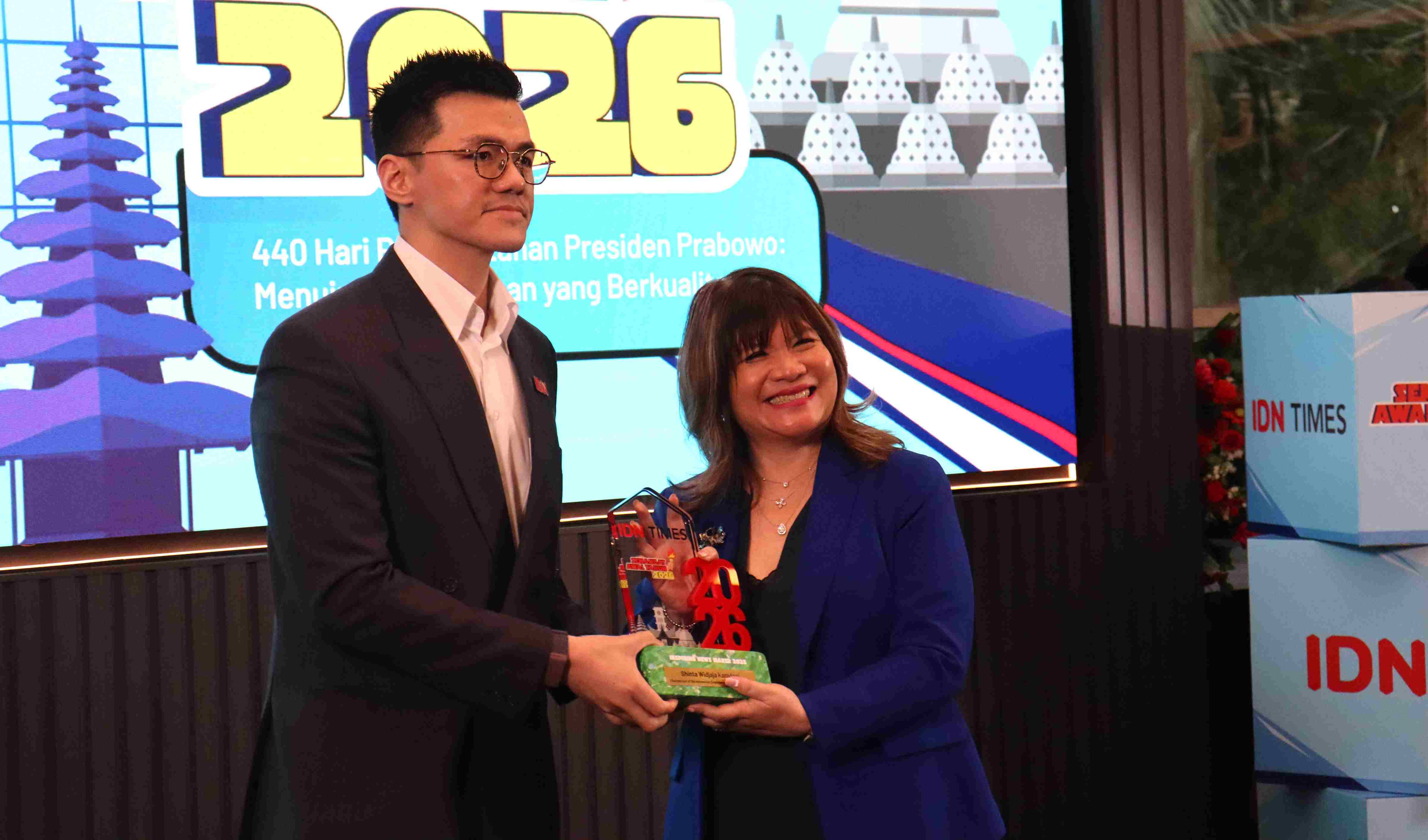 Shinta Kamdani Raih Penghargaan IDN Times Inspiring Newsmaker
