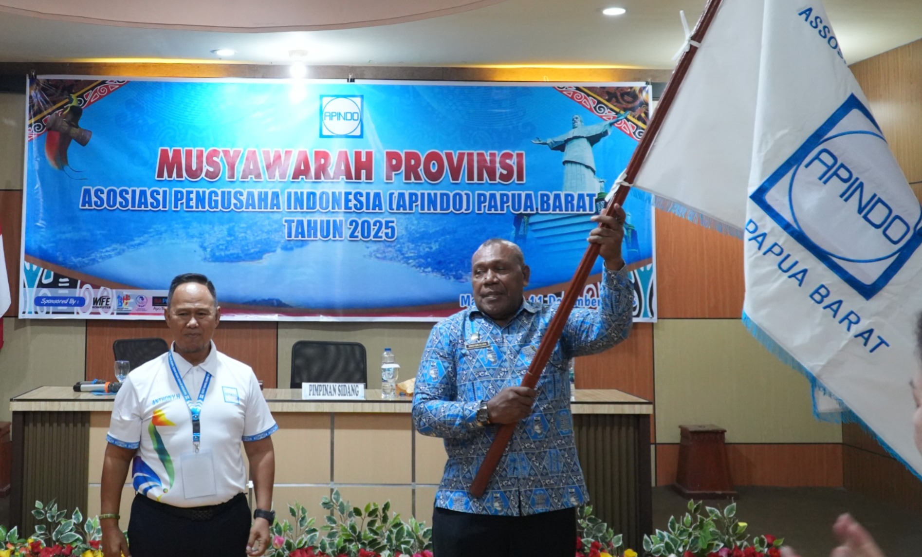 APINDO Holds Provincial Conference in Manokwari, Sroyer Elisa Elected to Lead APINDO West Papua