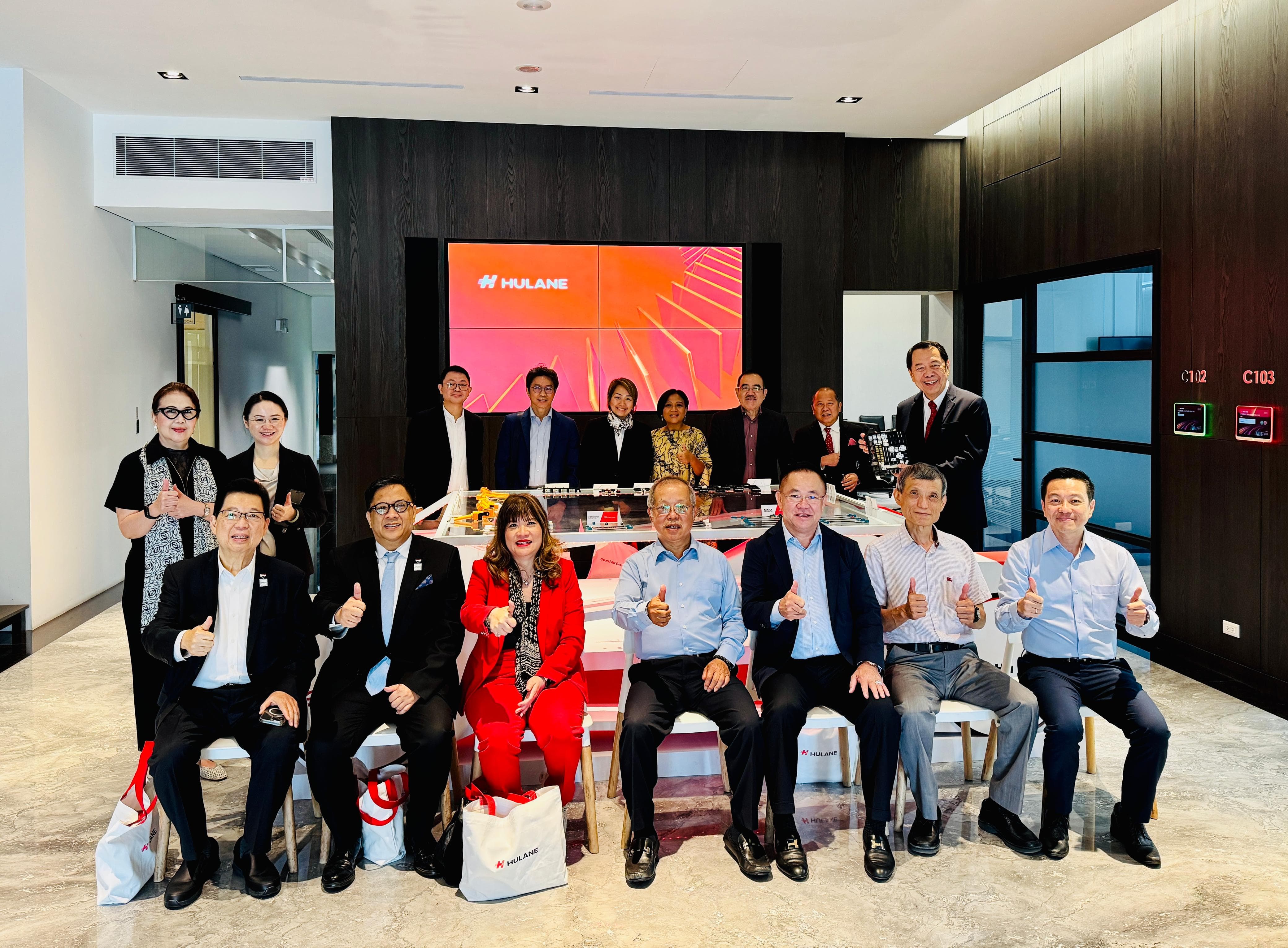 APINDO Delegation Visits Hu Lane Associate Inc.