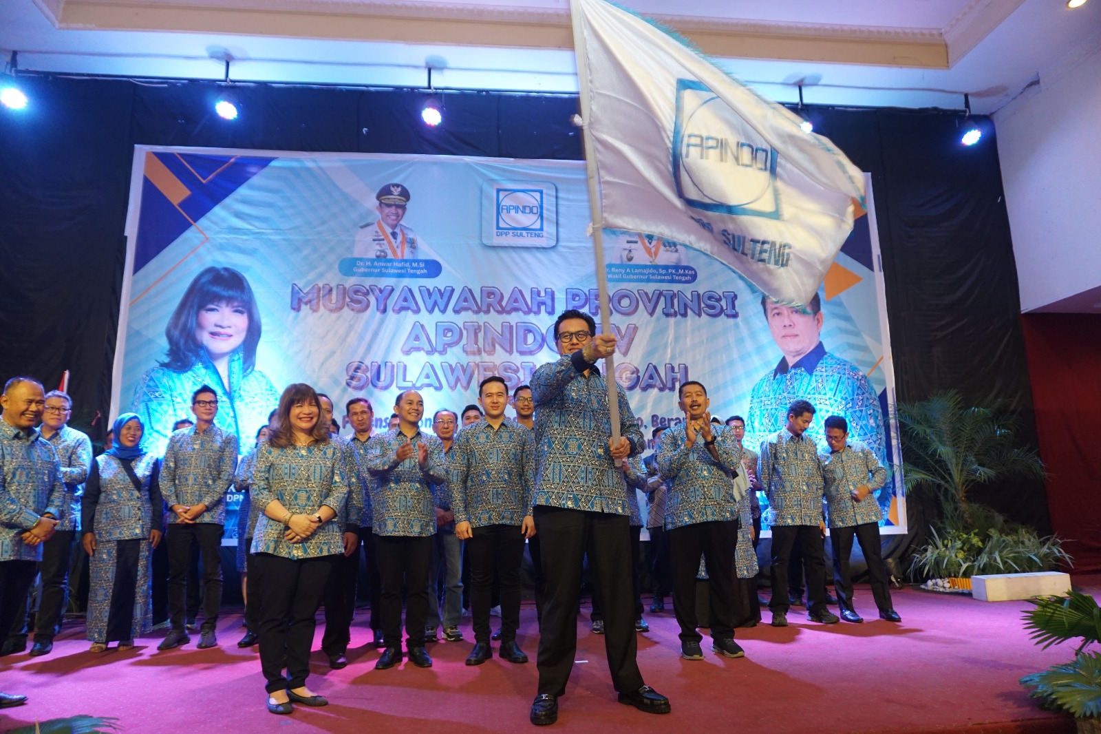 DPN APINDO Kukuhkan Pengurus DPP APINDO Sulawesi Tengah Periode 2025-2030
